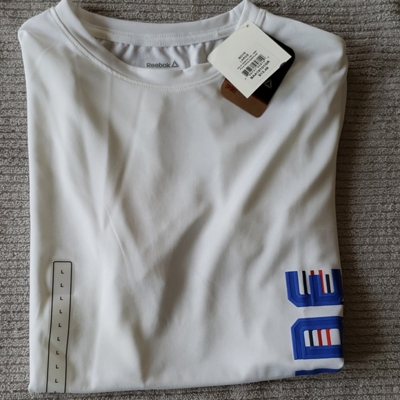 Reebok Solid Graphic Tee - Picture 6 of 8